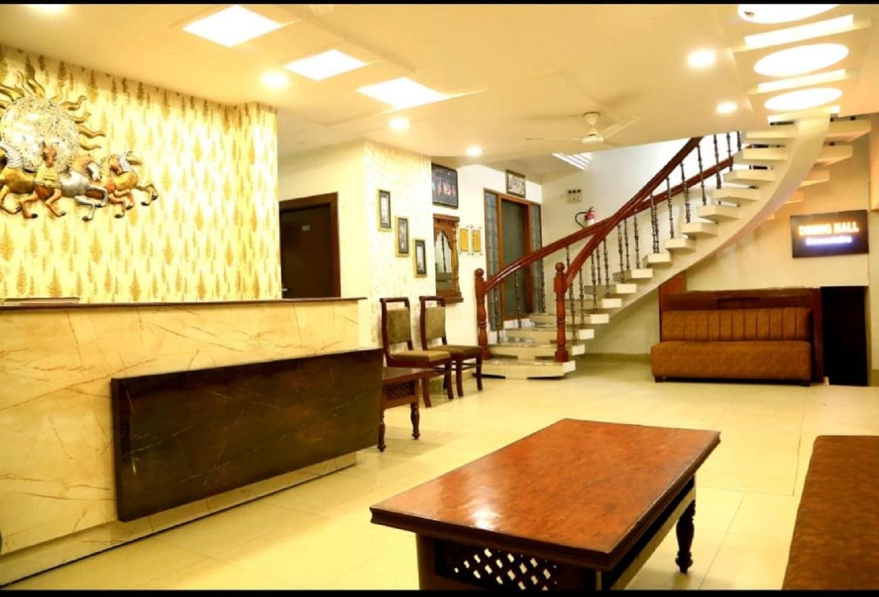 Hotel Kirandeep, Agra Agra  Buitenkant foto