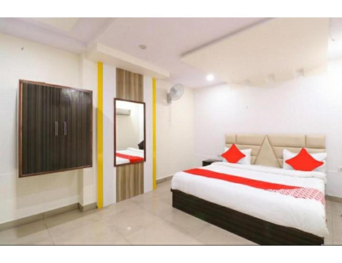 Hotel Kirandeep, Agra Agra  Buitenkant foto