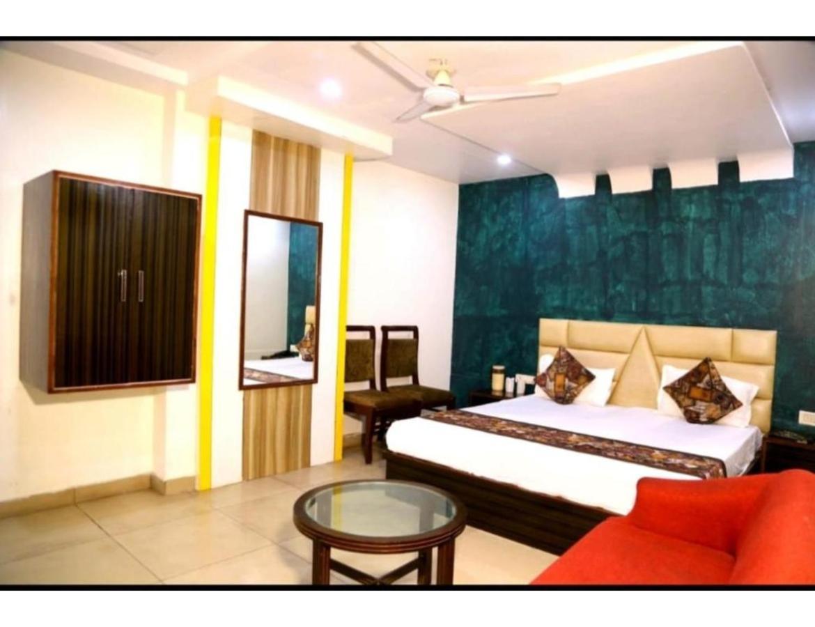 Hotel Kirandeep, Agra Agra  Buitenkant foto