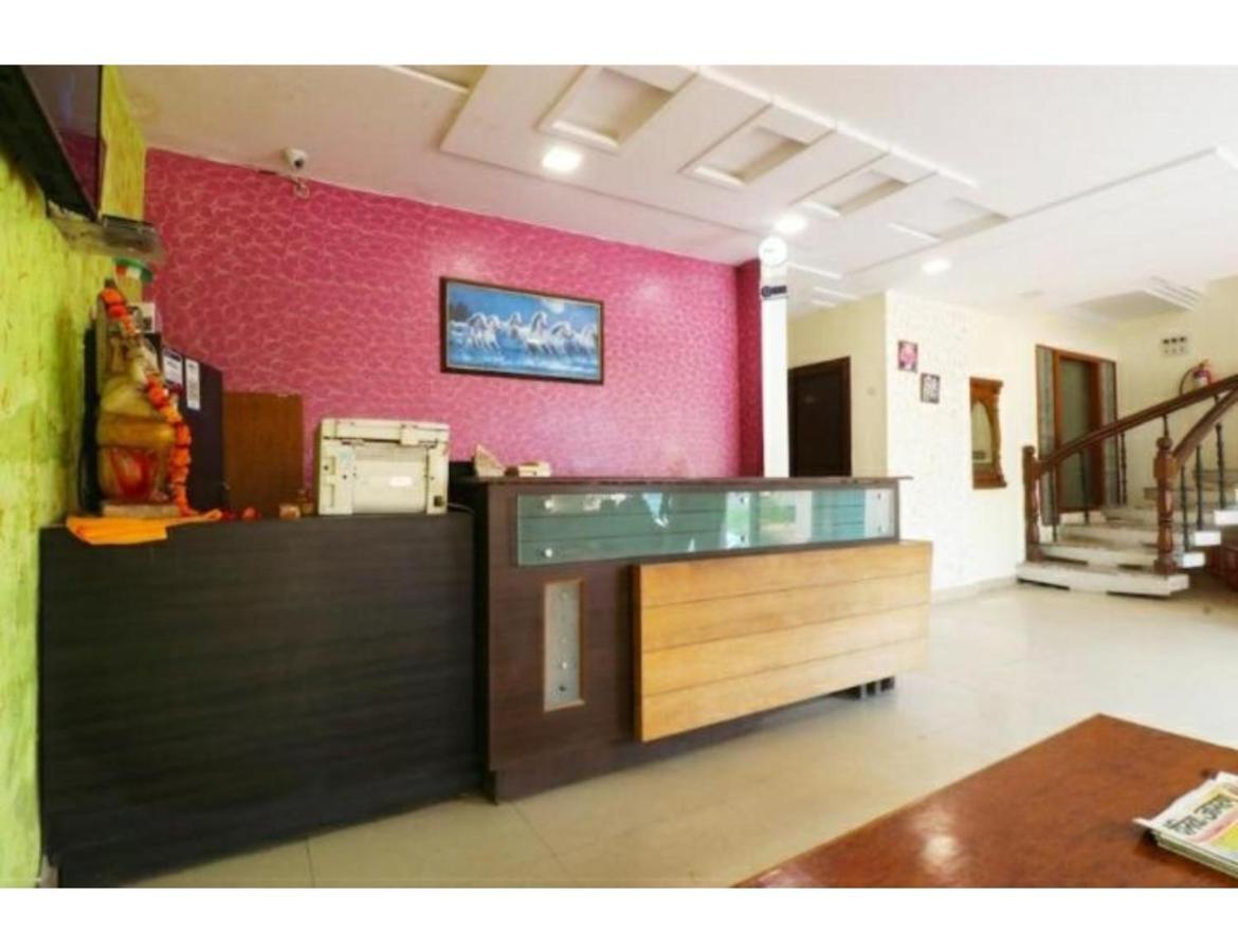 Hotel Kirandeep, Agra Agra  Buitenkant foto