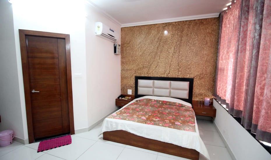 Hotel Kirandeep, Agra Agra  Buitenkant foto